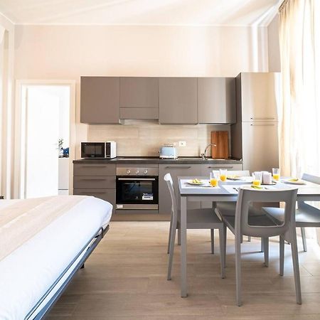 Easylife - Accogliente Residenza A Due Passi Dal Duomo Apartment Milan Exterior photo