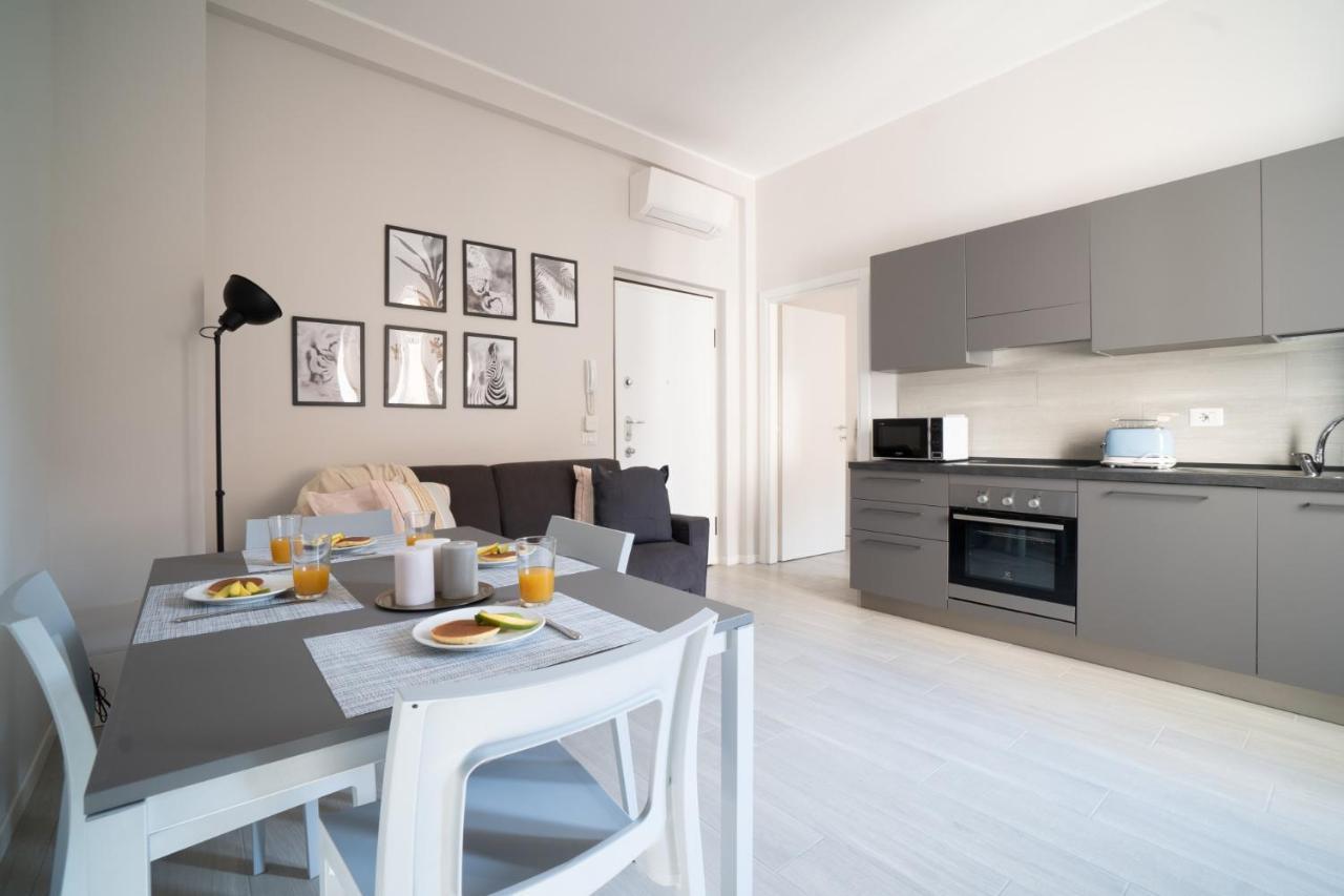 Easylife - Accogliente Residenza A Due Passi Dal Duomo Apartment Milan Exterior photo