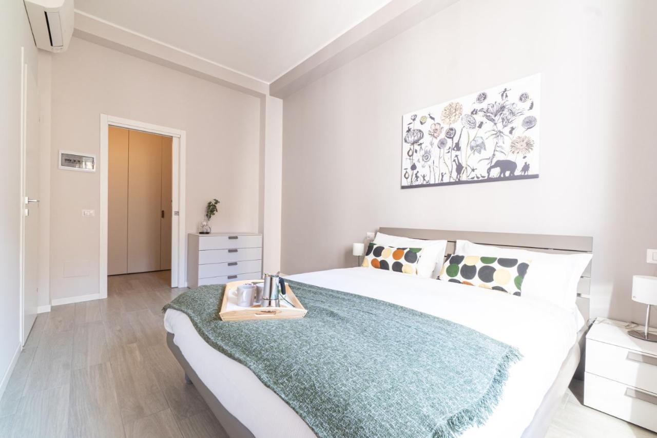 Easylife - Accogliente Residenza A Due Passi Dal Duomo Apartment Milan Exterior photo
