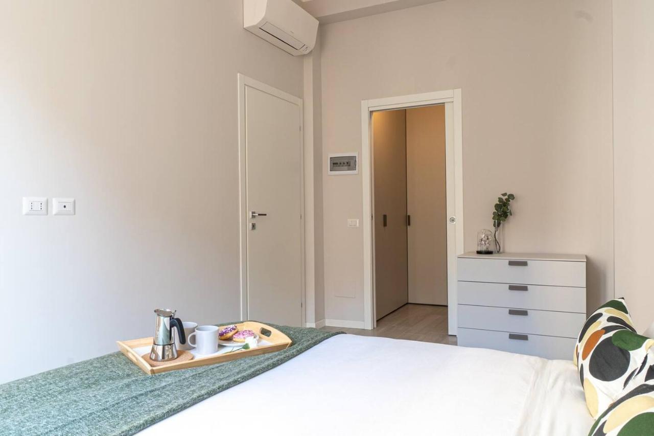 Easylife - Accogliente Residenza A Due Passi Dal Duomo Apartment Milan Exterior photo