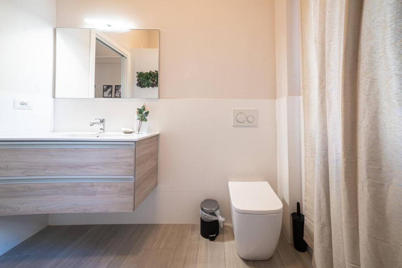 Easylife - Accogliente Residenza A Due Passi Dal Duomo Apartment Milan Exterior photo